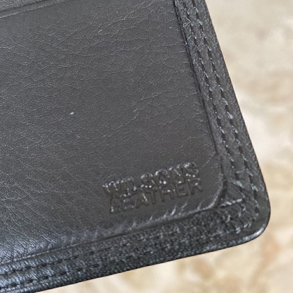 Wilsons Leather Bi-Fold Wallet - Picture 7 of 12